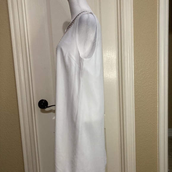 BCBG Shift Dress Embroidered Boho - Picture 12 of 16